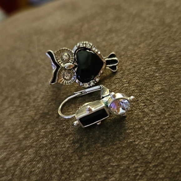 3/$30 VTG Mismatched Owl Geometric Leverback Earrings - Picture 2 of 5